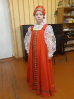 Юная вокалистка Люда Бабкова репетирует песню «Жили у бабуси»